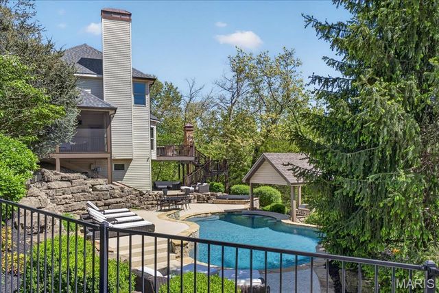 3817 Indian Ridge Lane, Defiance, MO 63341