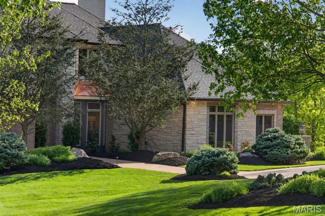 3817 Indian Ridge Lane, Defiance, MO 63341