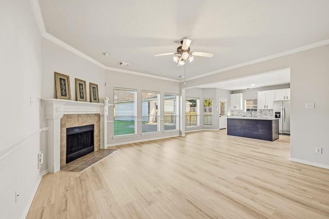 9323 Hudson Bend Circle, Houston, TX 77095