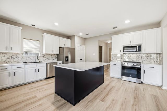 9323 Hudson Bend Circle, Houston, TX 77095