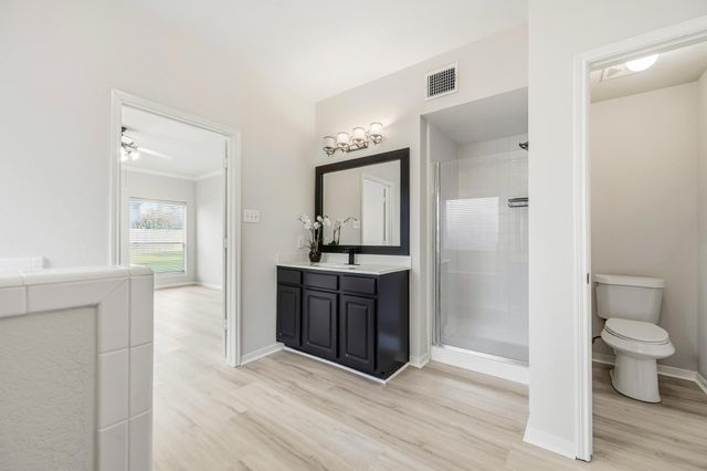 9323 Hudson Bend Circle, Houston, TX 77095