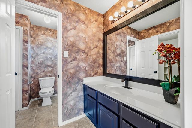 9323 Hudson Bend Circle, Houston, TX 77095