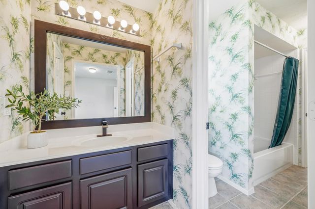 9323 Hudson Bend Circle, Houston, TX 77095