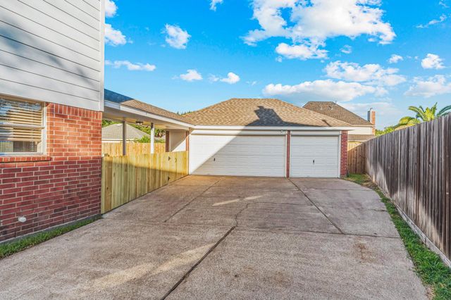 9323 Hudson Bend Circle, Houston, TX 77095
