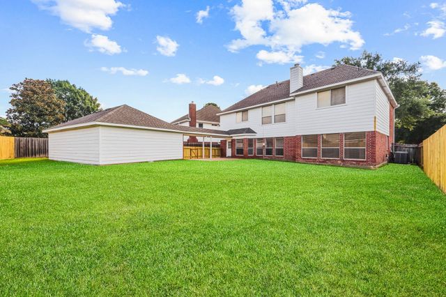 9323 Hudson Bend Circle, Houston, TX 77095