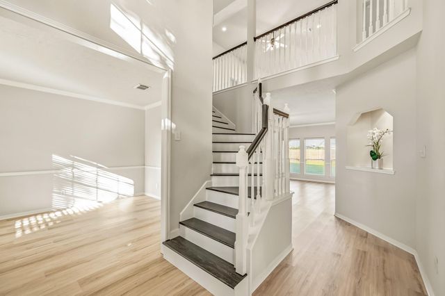 9323 Hudson Bend Circle, Houston, TX 77095