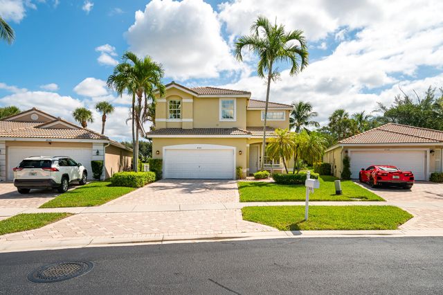 8122 Palm Gate Drive, Boynton Beach, FL 33436