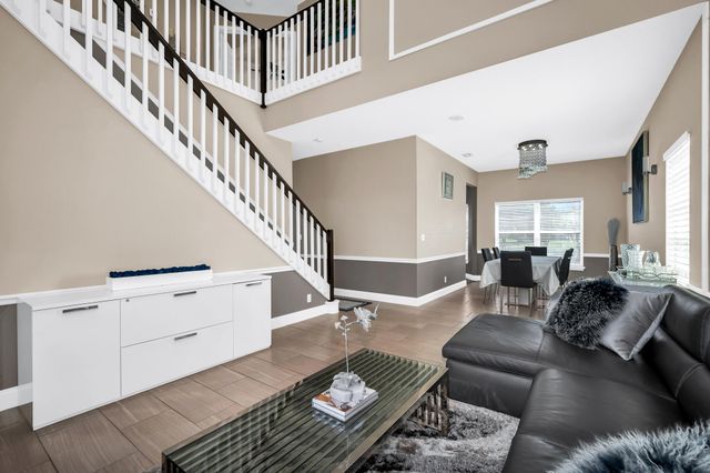 8122 Palm Gate Drive, Boynton Beach, FL 33436