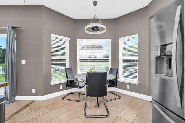 8122 Palm Gate Drive, Boynton Beach, FL 33436