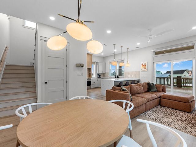 1998 Royalville Court, Crystal Beach, TX 77650