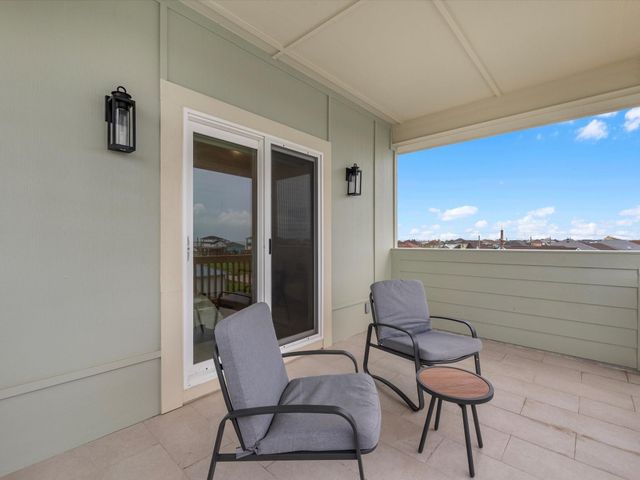 1998 Royalville Court, Crystal Beach, TX 77650