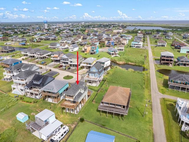 1998 Royalville Court, Crystal Beach, TX 77650