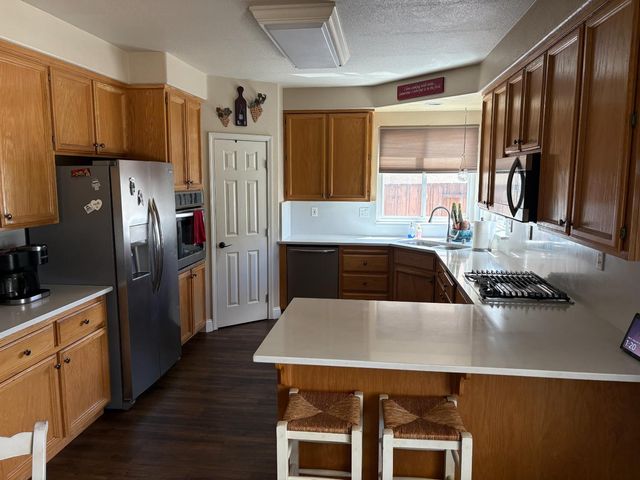 2351 Amber Falls Dr, Rocklin, CA 95765