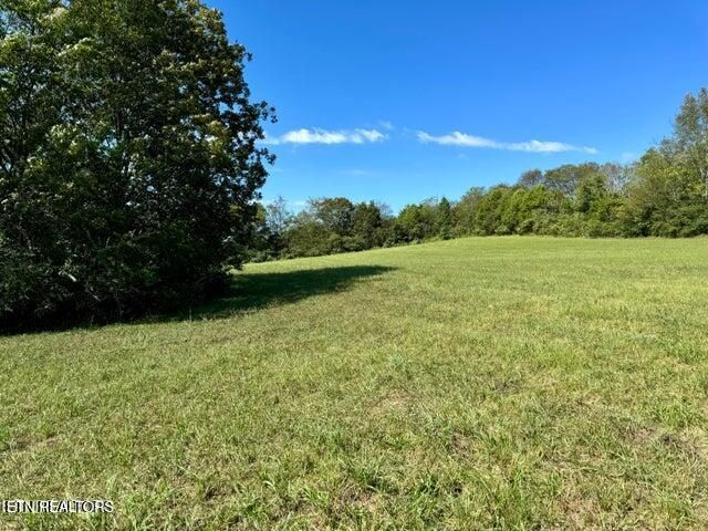 327 Thompson Rd, Madisonville, TN 37354