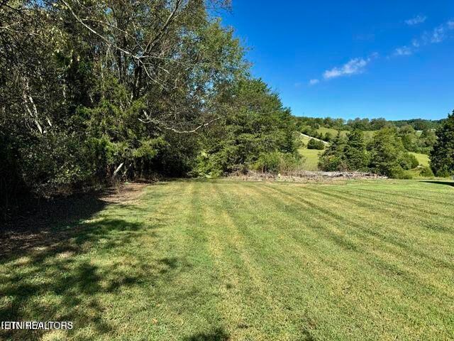 327 Thompson Rd, Madisonville, TN 37354