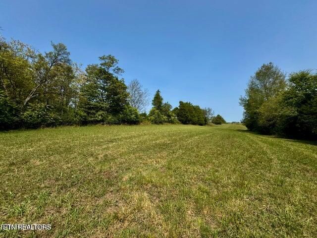 327 Thompson Rd, Madisonville, TN 37354