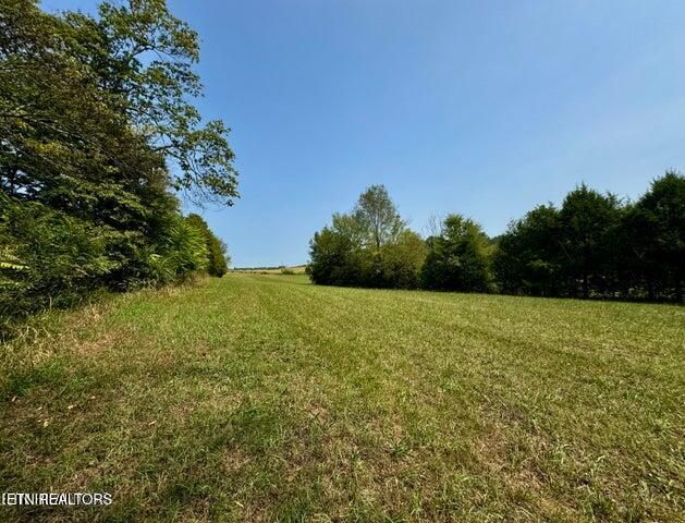 327 Thompson Rd, Madisonville, TN 37354