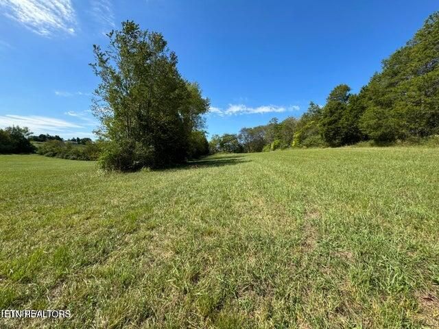 327 Thompson Rd, Madisonville, TN 37354