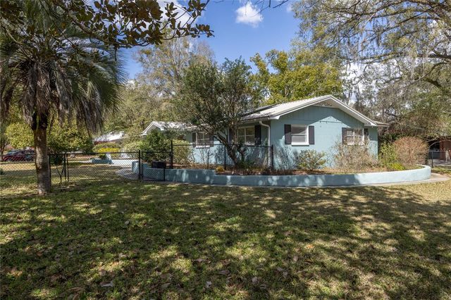 1421 NW 30TH STREET, Gainesville, FL 32605