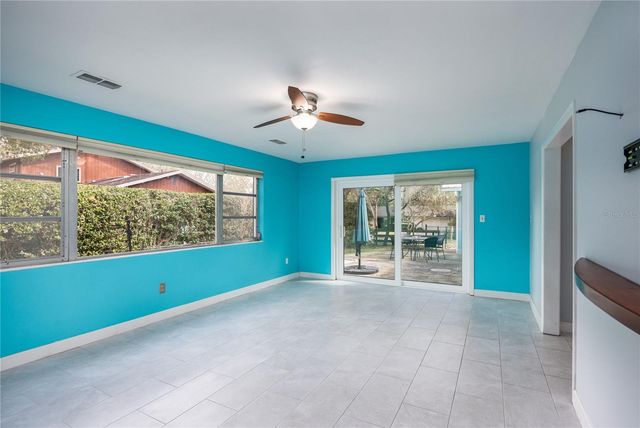 1421 NW 30TH STREET, Gainesville, FL 32605