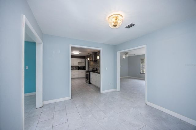 1421 NW 30TH STREET, Gainesville, FL 32605