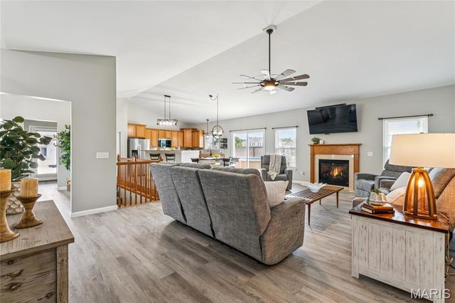800 Mule Creek Drive, Wentzville, MO 63385