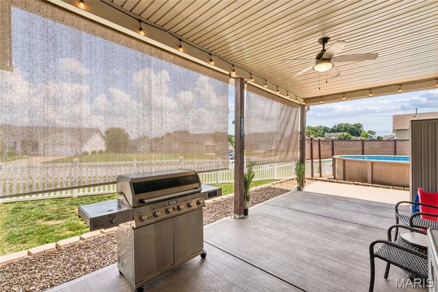 800 Mule Creek Drive, Wentzville, MO 63385