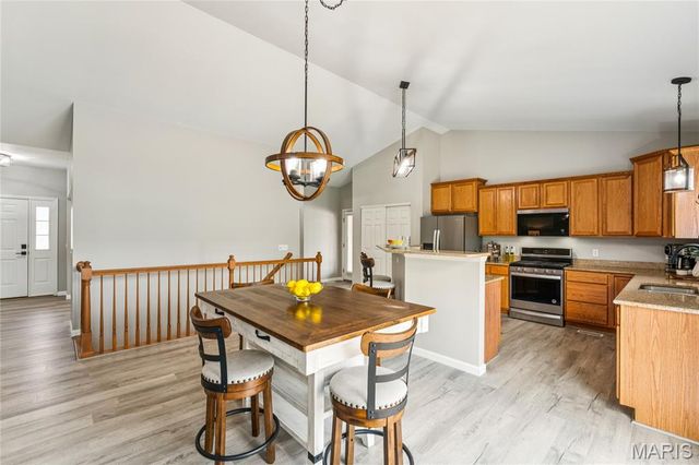 800 Mule Creek Drive, Wentzville, MO 63385