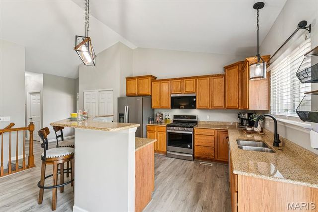 800 Mule Creek Drive, Wentzville, MO 63385