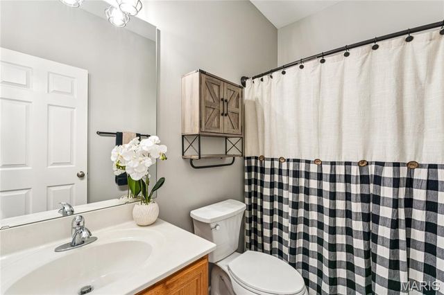 800 Mule Creek Drive, Wentzville, MO 63385