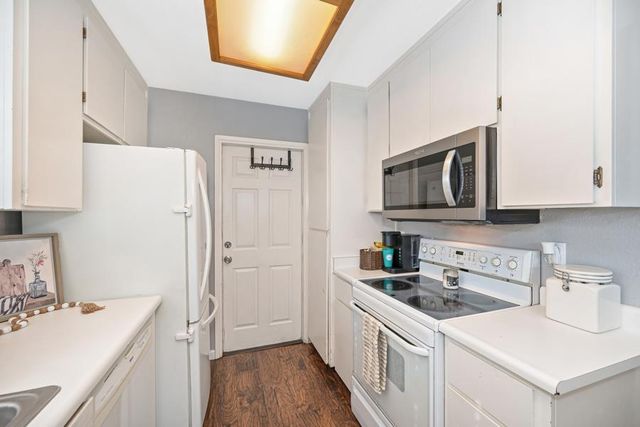 2624 Woodland Ave, Modesto, CA 95358