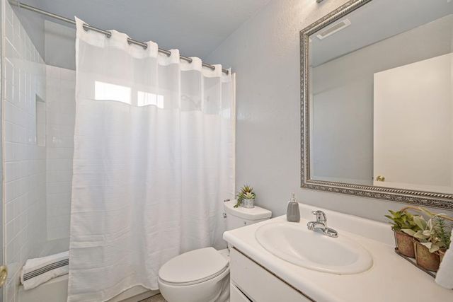 2624 Woodland Ave, Modesto, CA 95358