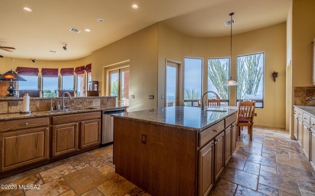 10240 E Ocotillo Rim Trail, Vail, AZ 85641