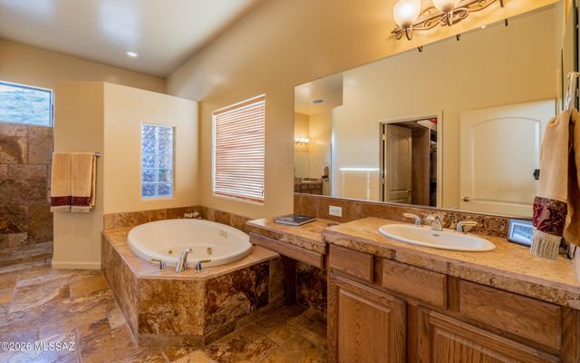 10240 E Ocotillo Rim Trail, Vail, AZ 85641