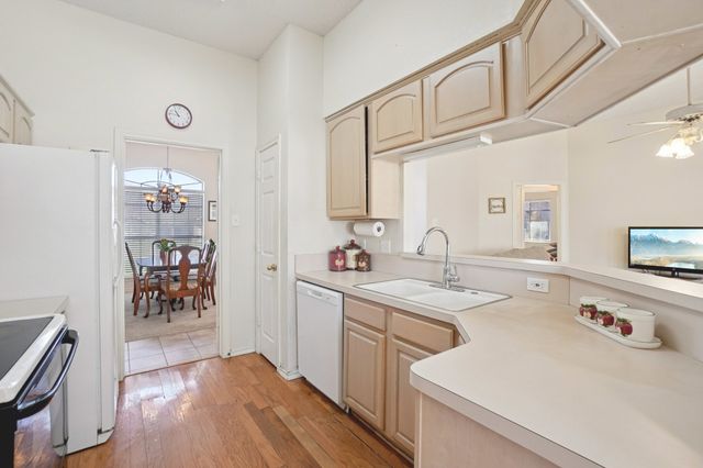 1427 Shadow Run, Weatherford, TX 76086