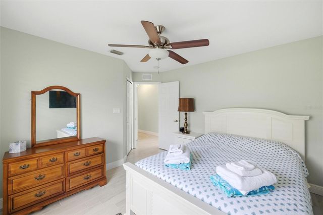 894 BOUNDARY BOULEVARD, Rotonda West, FL 33947