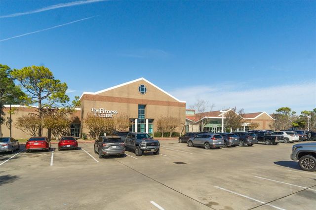 2002 Cove Park Drive, Kemah, TX 77565