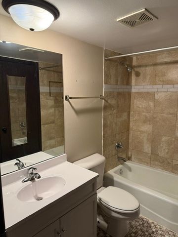 6408 Nature Drive 1W, Oak Forest, IL 60452