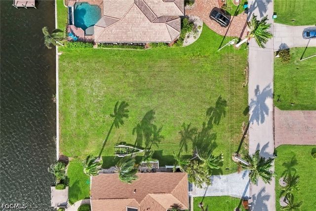 2834 SW 30th ST, Cape Coral, FL 33914