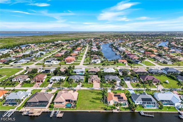 2834 SW 30th ST, Cape Coral, FL 33914