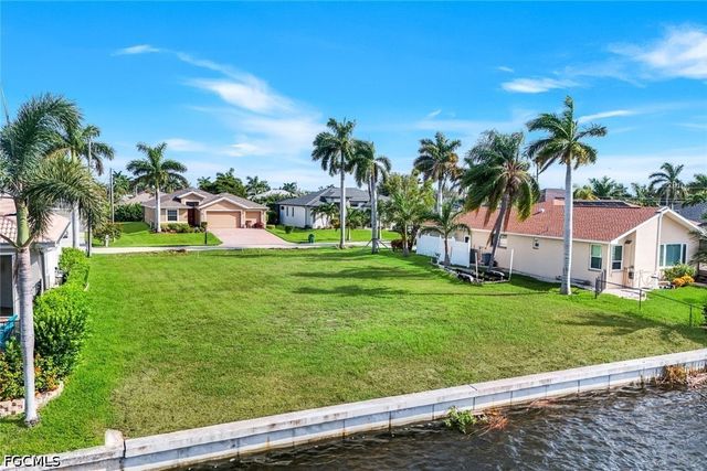 2834 SW 30th ST, Cape Coral, FL 33914