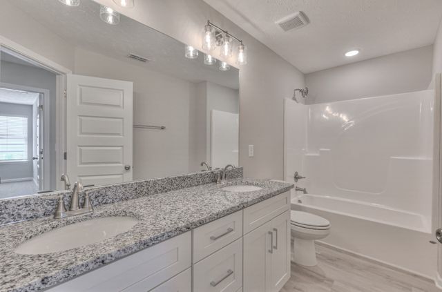 33 Hardwood Rd, Tullahoma, TN 37388