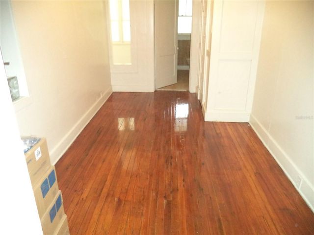 750 7TH AVENUE N, St Petersburg, FL 33701