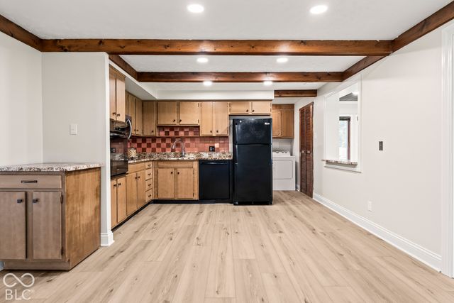7260 Crest Lane, Indianapolis, IN 46256