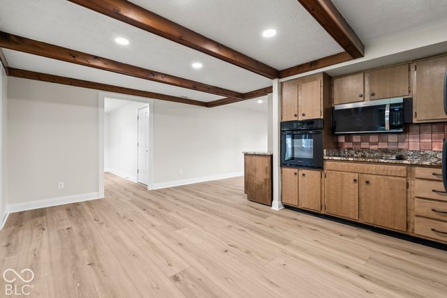 7260 Crest Lane, Indianapolis, IN 46256