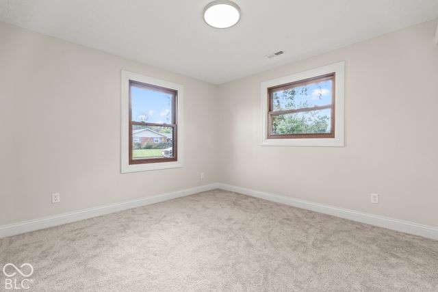 7260 Crest Lane, Indianapolis, IN 46256