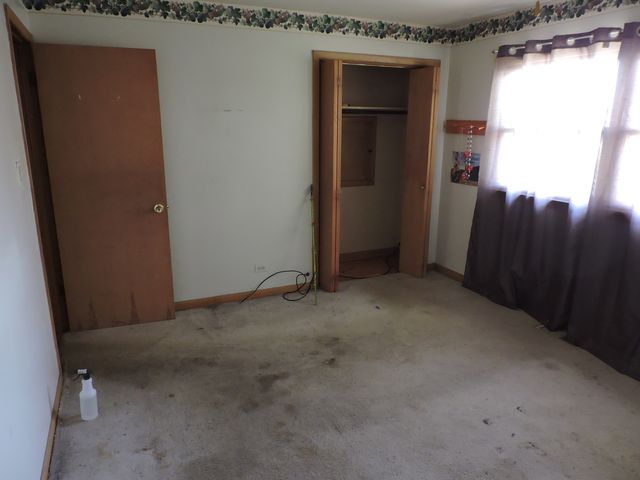 2722 Cherrywood Lane, Hazel Crest, IL 60429