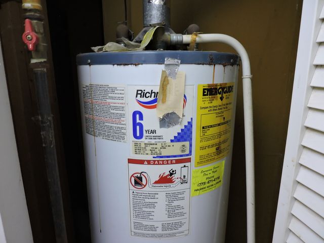 2722 Cherrywood Lane, Hazel Crest, IL 60429