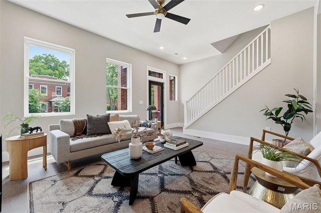4439 Gibson Avenue, St Louis, MO 63110