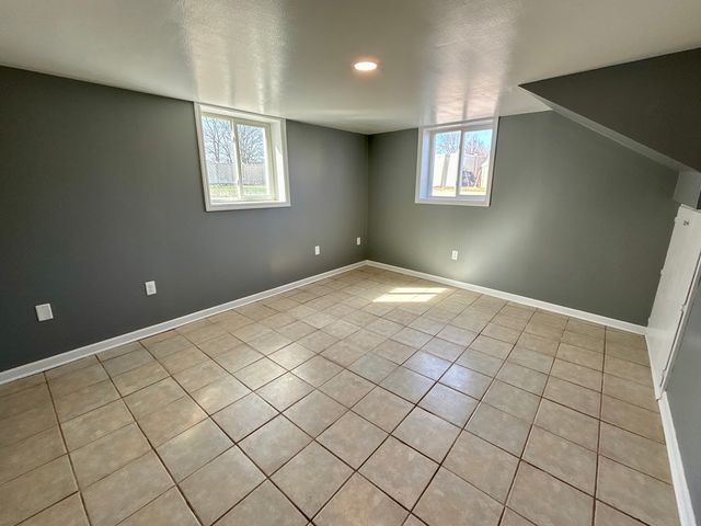 702 4th Avenue, Ottawa, IL 61350